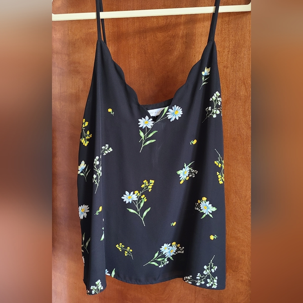 Scalloped edged tank top